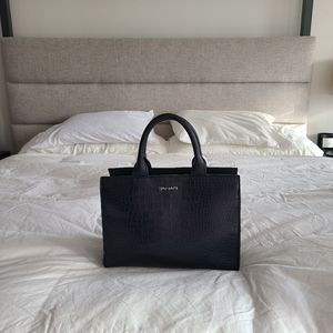 Tahari Black shoulder bag purse with detachable strap, crocodile faux leather